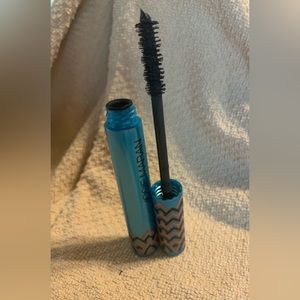 New Argan Black Oil Mascara by Josie Maran